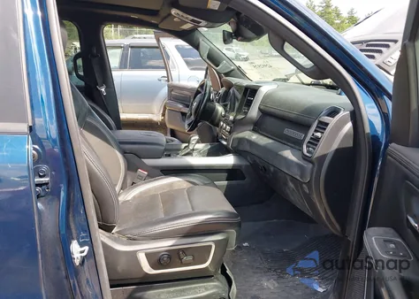 2022 Ram 1500 Laramie 4X4 5'7 Box из США, поврежденный, VIN 1C6SRFJT6NN290658